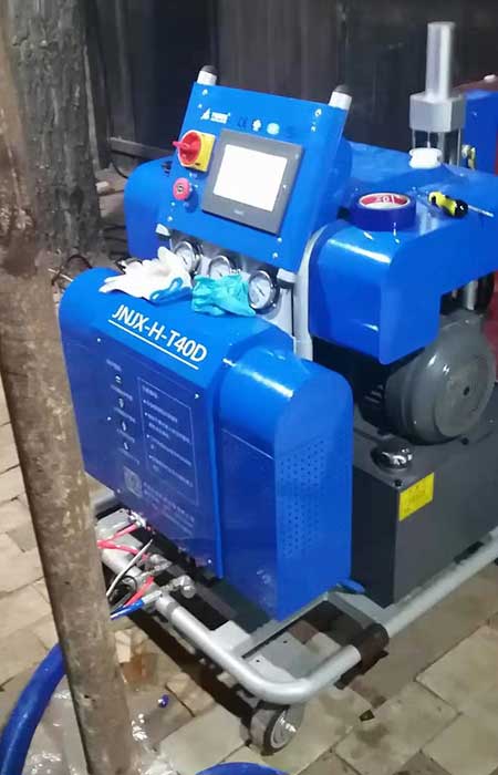 為什么聚氨酯噴涂能用于保溫(圖1) HT40D-聚氨酯噴涂機(jī)